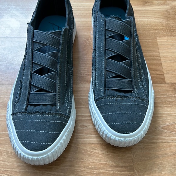 Blowfish Malibu Women’s Sneakers - Picture 5 of 16